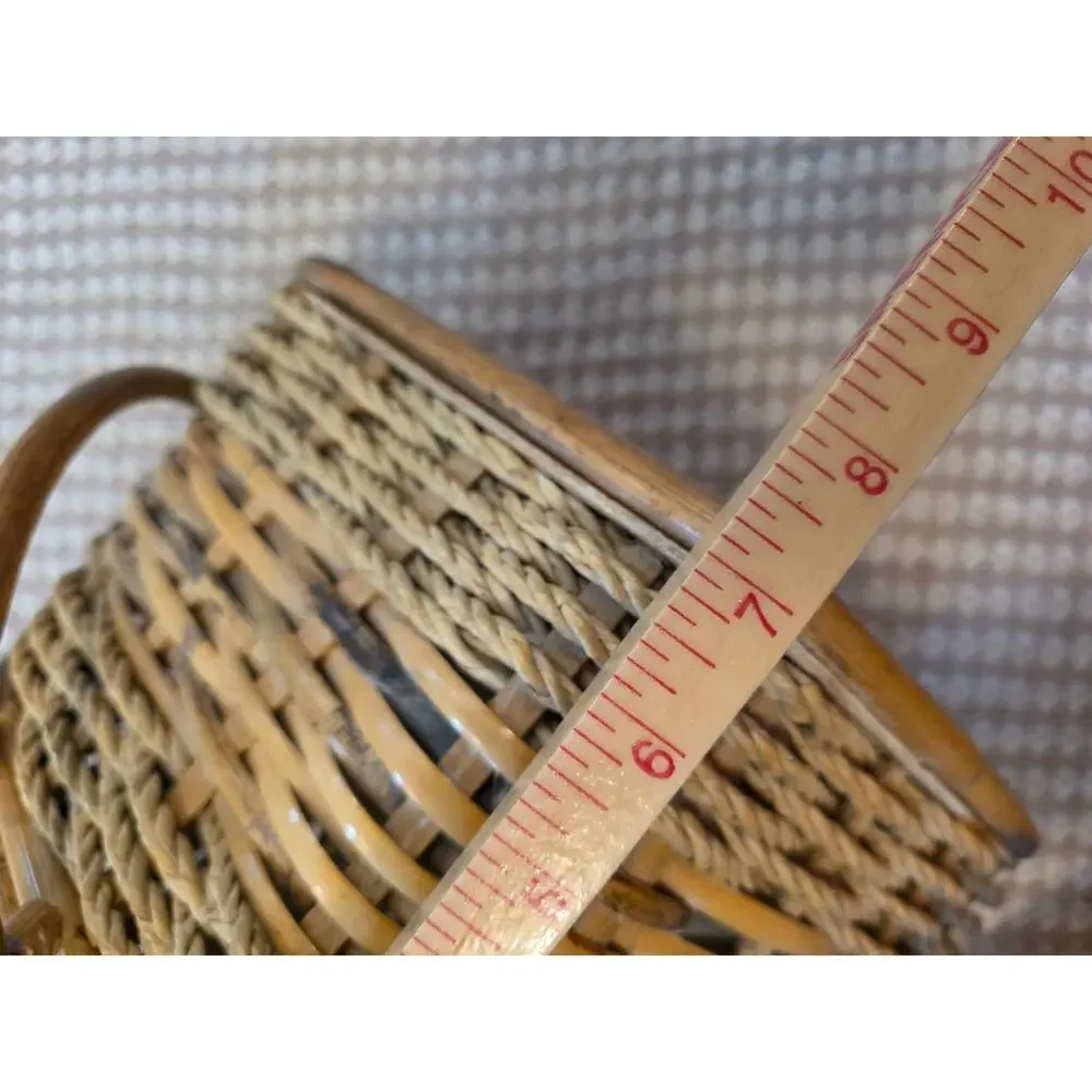 VTG Made in Philippines Heart-Shaped Hard Sided Wicker Picnic Basket Handles